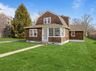 16 Cedar St, East Hampton, NY 11937
