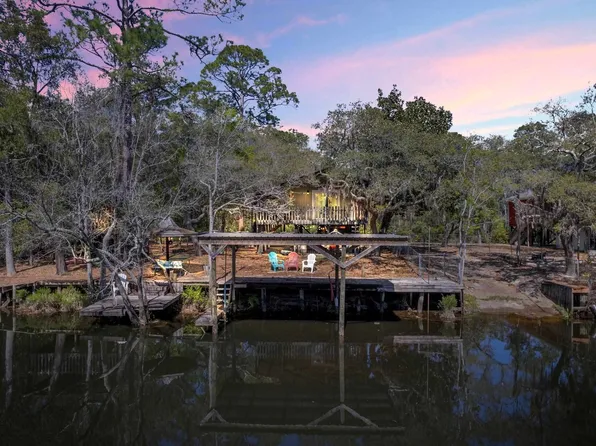 7727 Marshall Rd, Milton, FL 32583