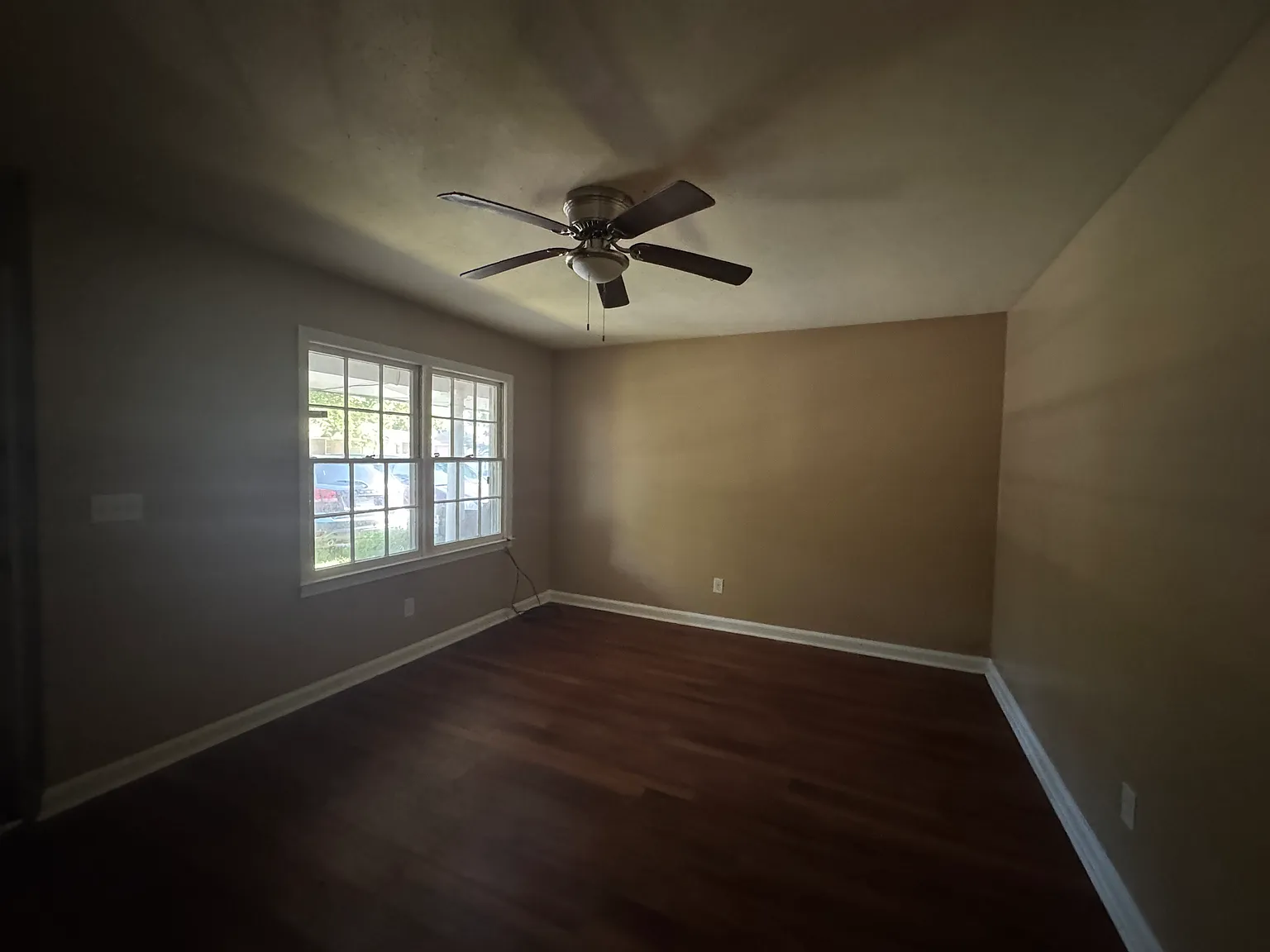 2 bed, 1920 sqft, $750 — Photo 2