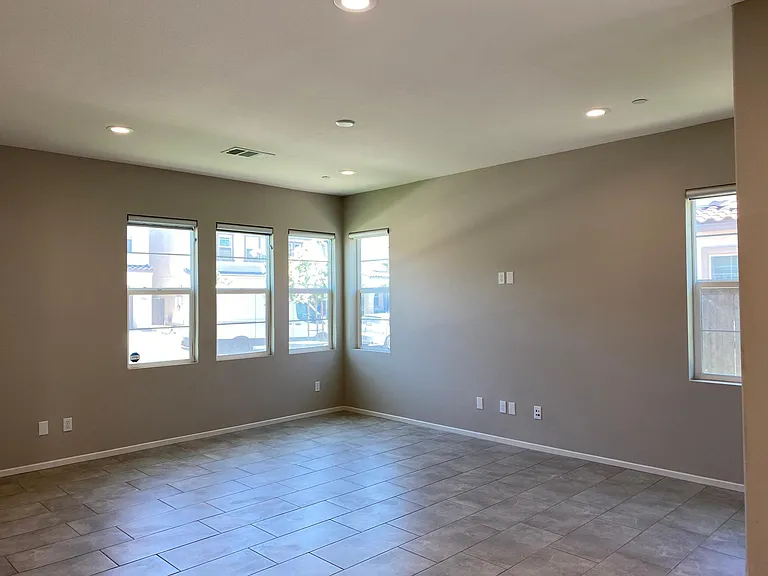 1295 Camino Avalon — Photo 8