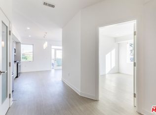 843 Wilcox Ave #201, Los Angeles, CA 90038