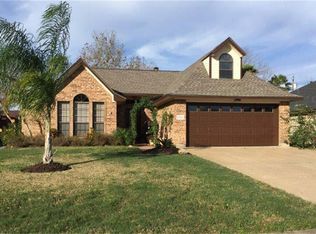 1321 Heather Ln, Angleton, TX 77515