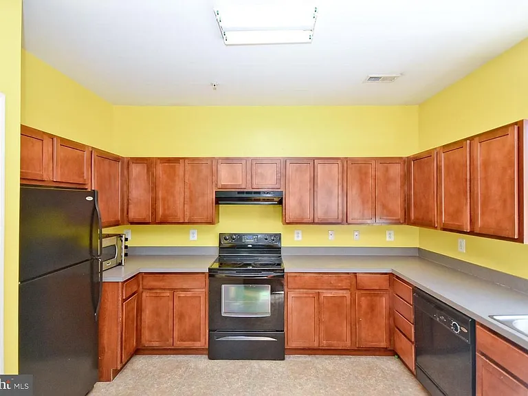 4861 F St SE #1 — Photo 6