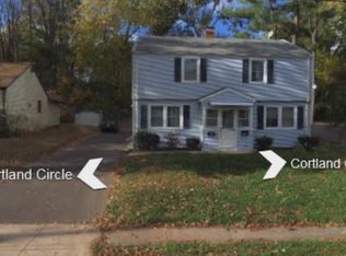 102 Cortland Cir, West Hartford, CT 06110