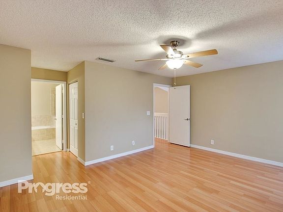 2nd image of 1874 NE 170th St