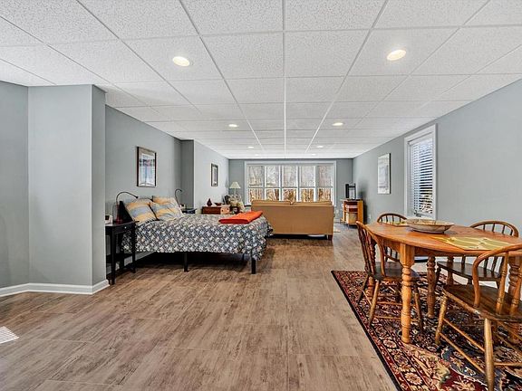 2nd image of 4904 Mountain Laurel Dr #1