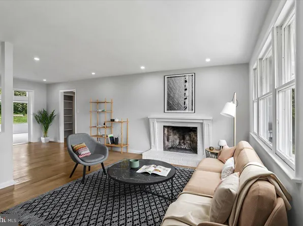 5002 Eastchester Cir, Alexandria, VA 22310