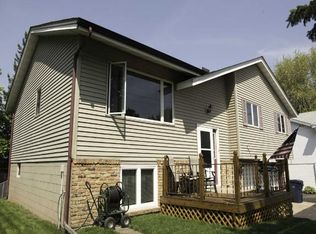 1971 McKnight Rd N, North Saint Paul, MN 55109