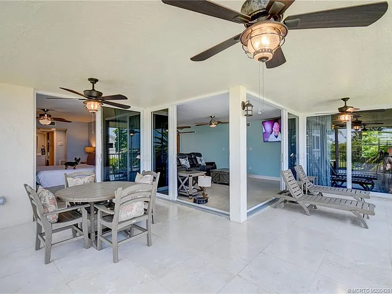 8302 Marina Villas Dr #8302 — Photo 15