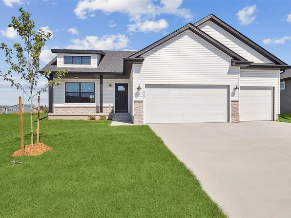 315 NW Rosemont Cir, Waukee, IA 50263