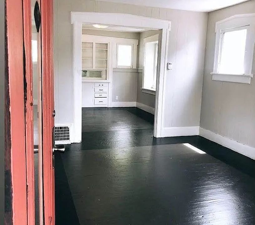 2nd image of 697 Grant St #A