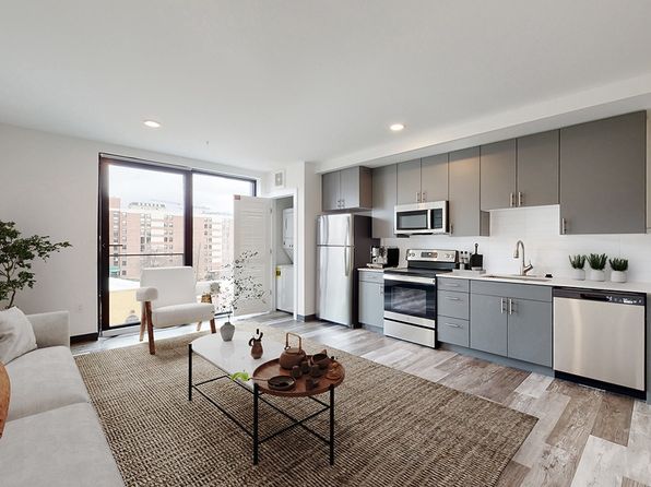 1275 Santa Fe Dr #218