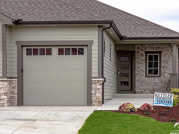 411  Stoneridge Lawrence, KS listing photo #2