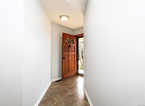 3rd image of 178 Doe Trail Ln