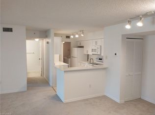 8950 Colonnades Ct E APT 824, Bonita Springs, FL 34135