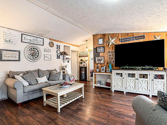 5th image of 4238 E Shore Dr