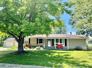 10 Birchwood Rd, Litchfield, IL 62056