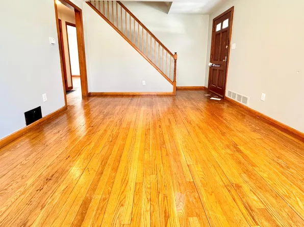 43 Blue Hills Ave #3, Hamden, CT 06514