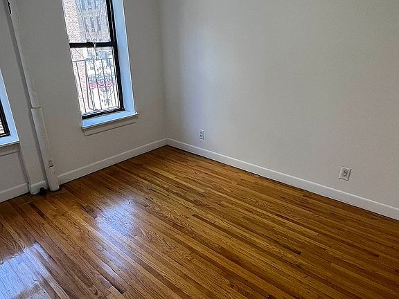 5th image of 530 E 84th St #22