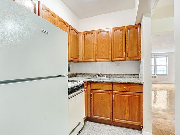 3rd image of 41-07 Bowne St #1M