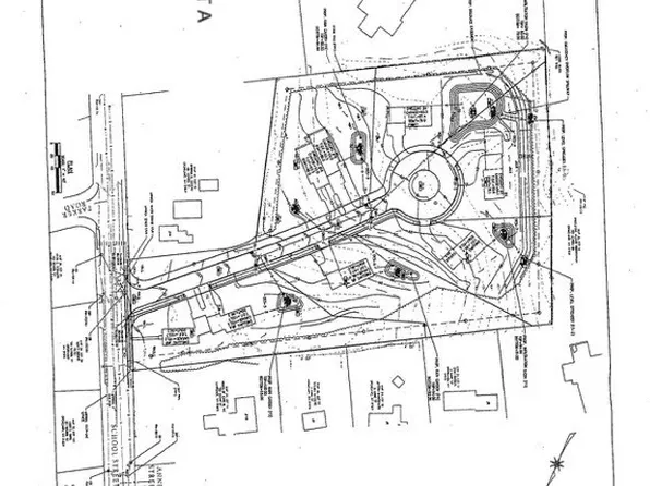 181-181R School St, Groveland, MA 01834