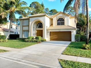 15738 Glen Willow Ln, Wellington, FL 33414