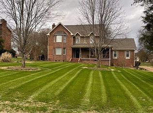 672 Northridge Dr, Gallatin, TN 37066