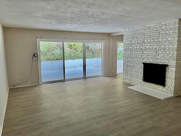 3rd image of 5060 Alhama Dr