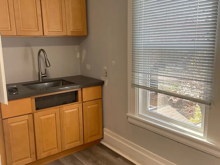 521 Davis St — Photo 5