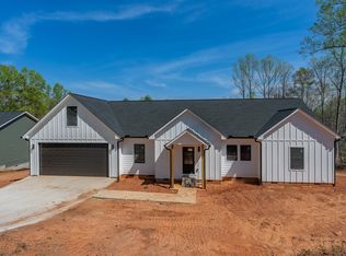 160 Holmes Dr, Spartanburg, SC 29303