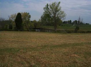 2 Bennett Ln #C, La Grange, KY 40031