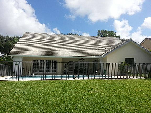 3rd image of 4020 NW 24th Ter