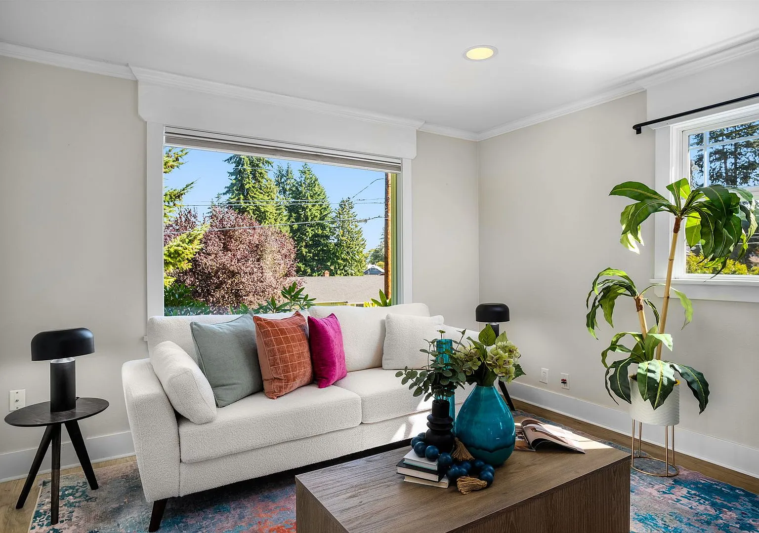 Updated 3-bedroom Bungalow — Photo 1