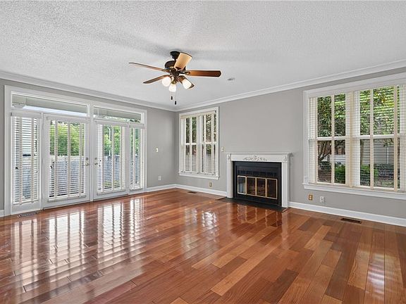 3rd image of 1076 Collection Creek Way