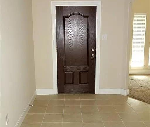 3rd image of 15808 Langsdale St