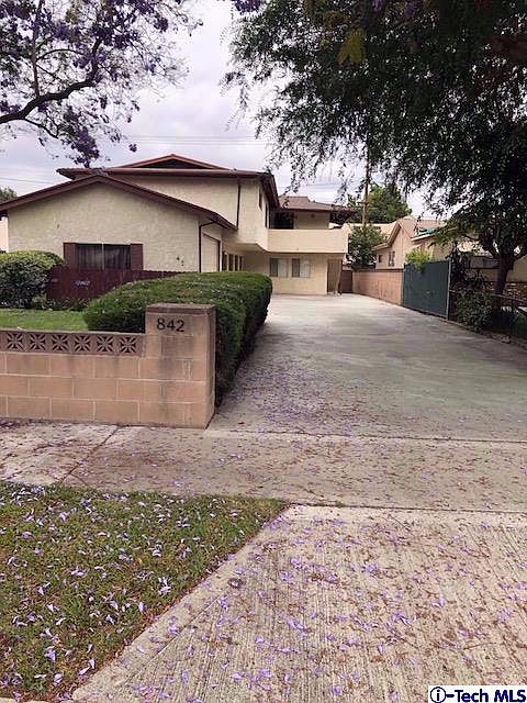 1st image of 842 N Screenland Dr