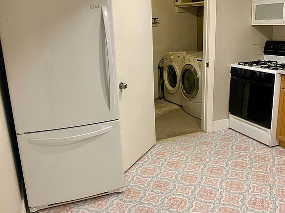 5th image of 960 N 300 E #B