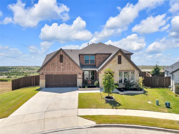 5884 Turner May Dr, Fort Worth, TX 76126