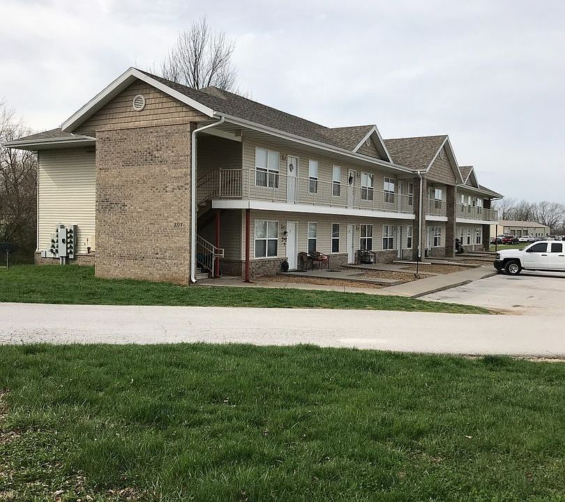 Oak Cliff Apartments - 207 S Oak Cliff Ave Strafford MO | Zillow