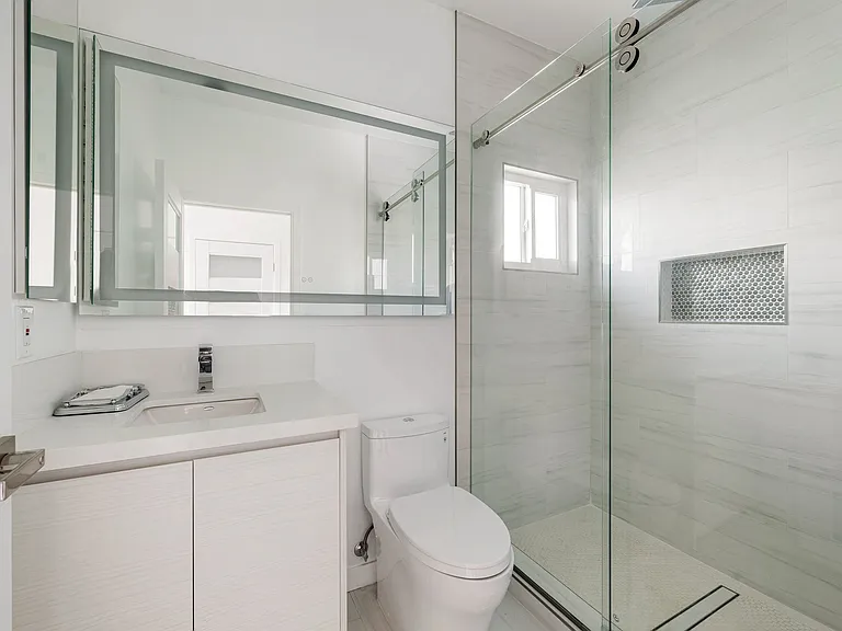 119 W Channel Rd #119 — Photo 3