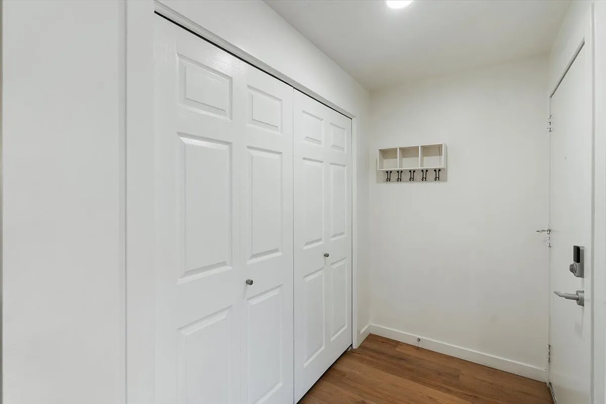 2 bed, 1210 sqft, $1,650 — Photo 2