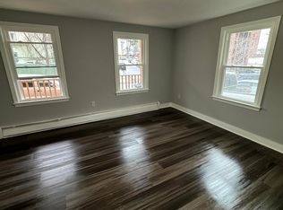 9 Shepard St #1, Worcester, MA 01610