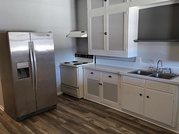 5th image of 106 E Huron St #106B
