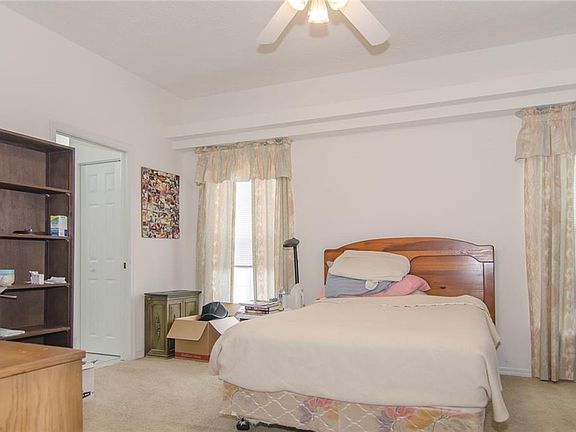 3rd image of 10476 Lansfield St