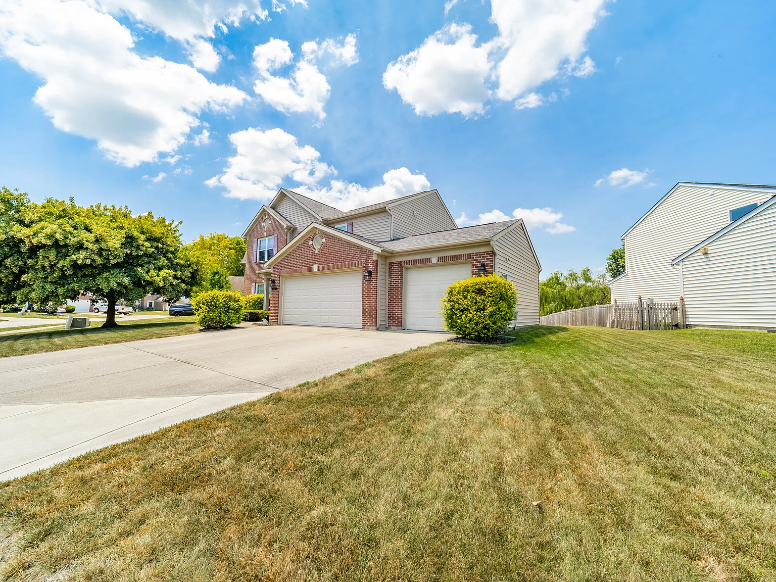 4 bed, 1932 sqft, $2,495 — Photo 1