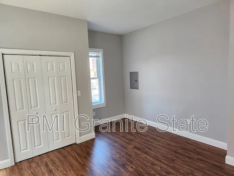 83 1/2 W Pearl St #2 — Photo 6
