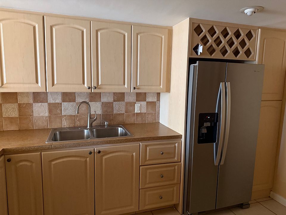 1st image of 1301 Miami Gardens Dr APT 711W