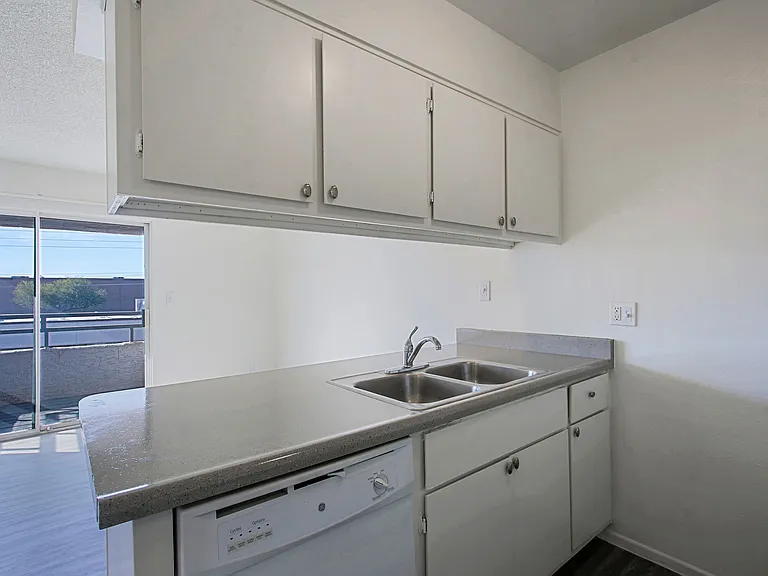 Paloma Village — Photo 10