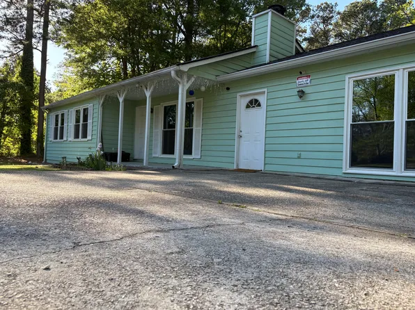 429 Strickland Ct, Lawrenceville, GA 30046