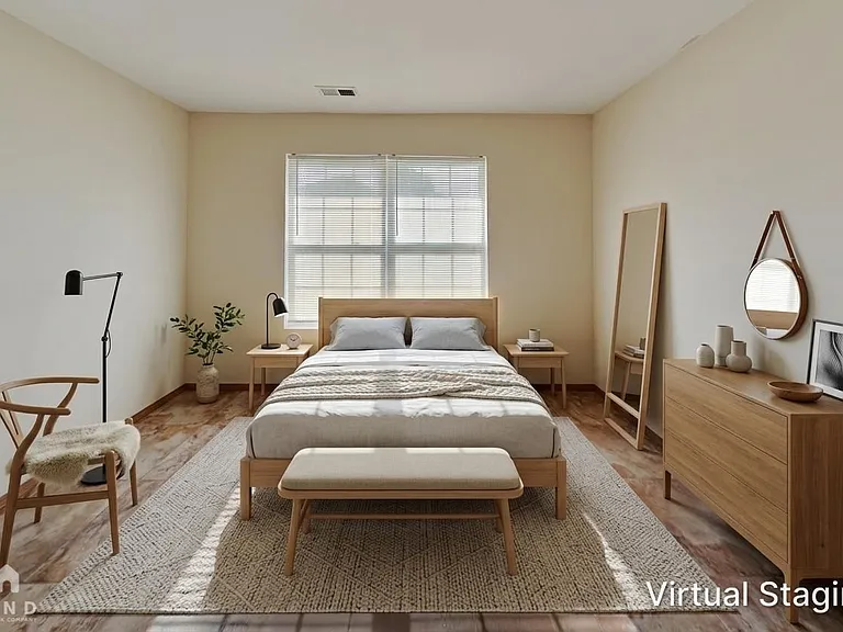1120 S Clifton Ave — Photo 4